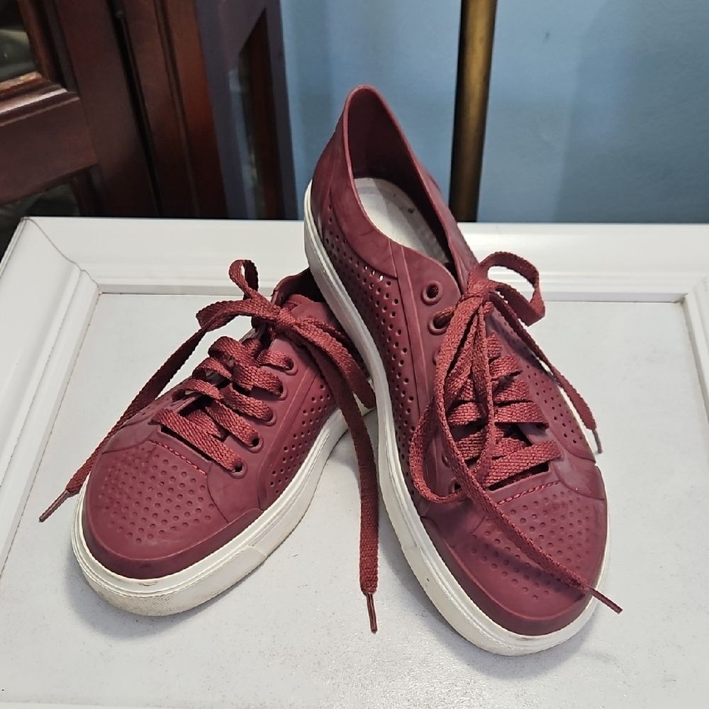 Crocs Citilane Roka Garnet Lace Up Sneakers Size 8